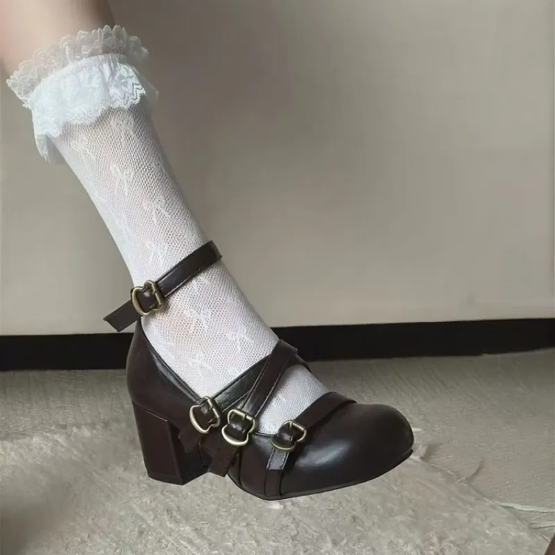 Zapatos de Tacón Grueso Tipo M - Patent Leather Pump reseña y precio