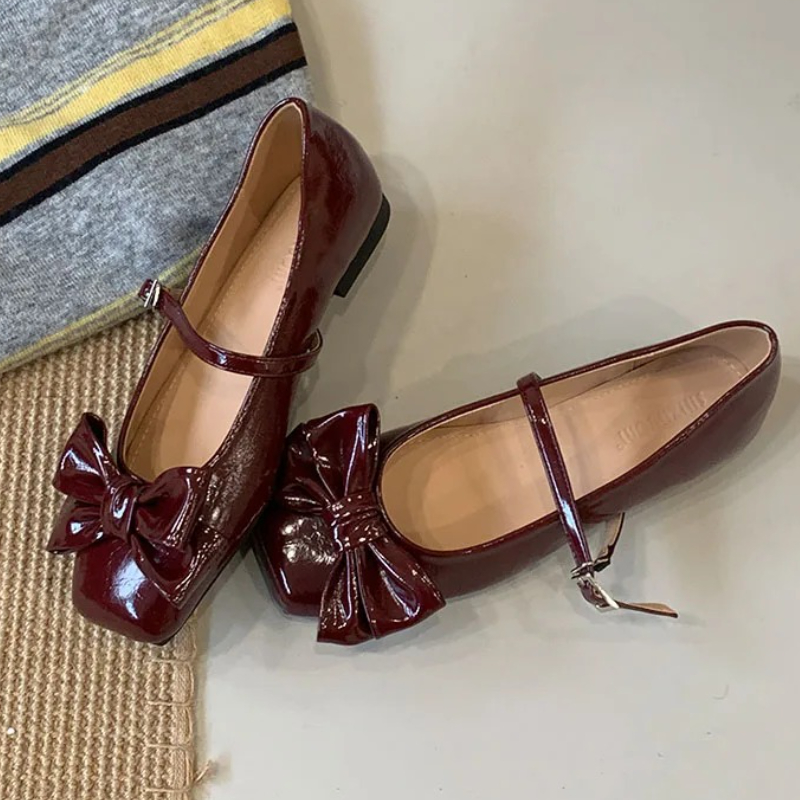 Zapatos de tacón dorados con d - Women Shoes Brands reseña y precio