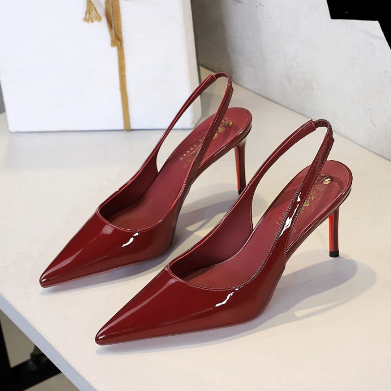 Nuevos tacones altos puntiagud - Patent Leather Pump reseña y precio